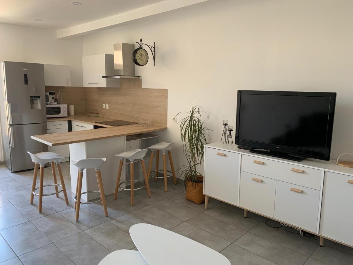 "Antre Nous" Au Coeur De Lunel ลูเนล ภายนอก รูปภาพ